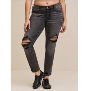 TORRID Black Distressed Boyfriend Straight Vintage Stretch Jeans Size 14S